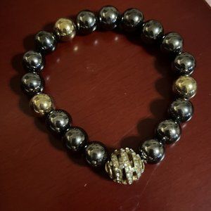 Bracelet Metal Gold Tone Beads With Gold Metal & Rhinestone Center Bead 7”